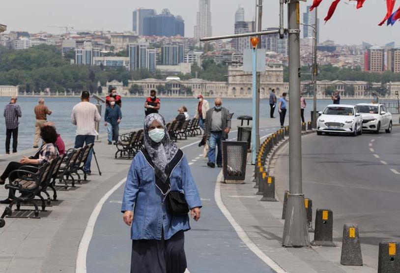 65 yaş üstü vatandaşların sokağa çıkma izni sona erdi Son Dakika Flaş