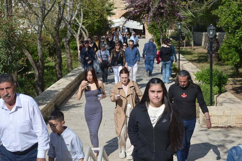 Mardine bayramda binlerce yerli ve yabancı turist akın etti Seyahat