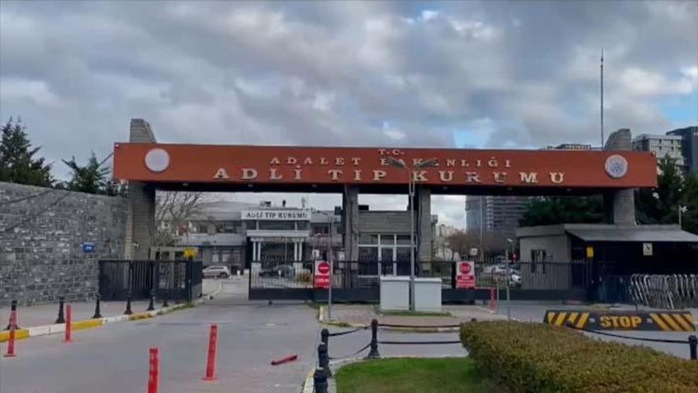 HABER Eşini Bıçaklayarak Öldürdü, Taksiyle Kaçmaya Çalıştı
