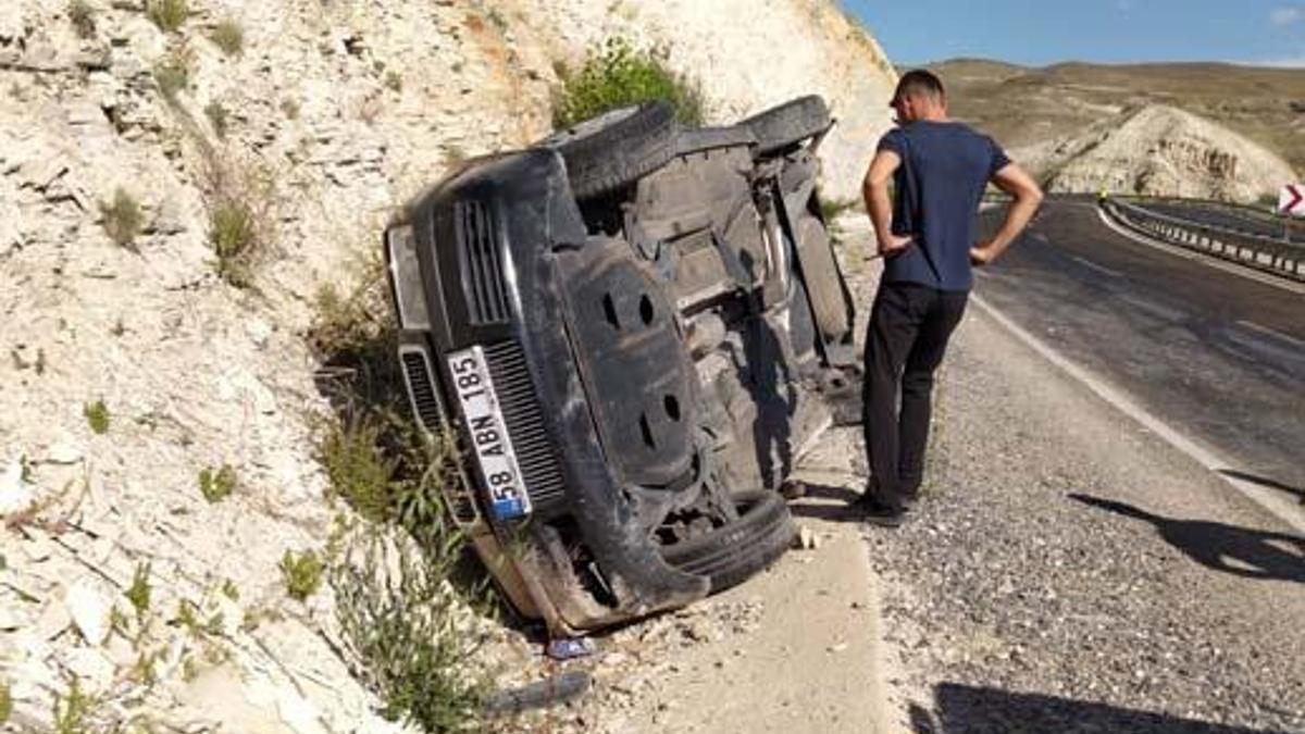 Feci kaza Aynı aileden 5 kişi yaralandı Son Haberler