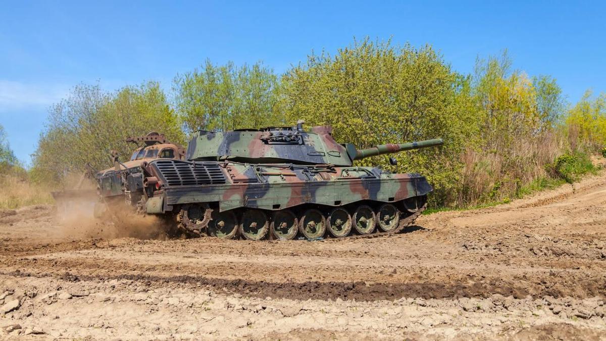 Almanya Ukrayna ya Leopard 1 tankı teslimatını onayladı Son Dakika