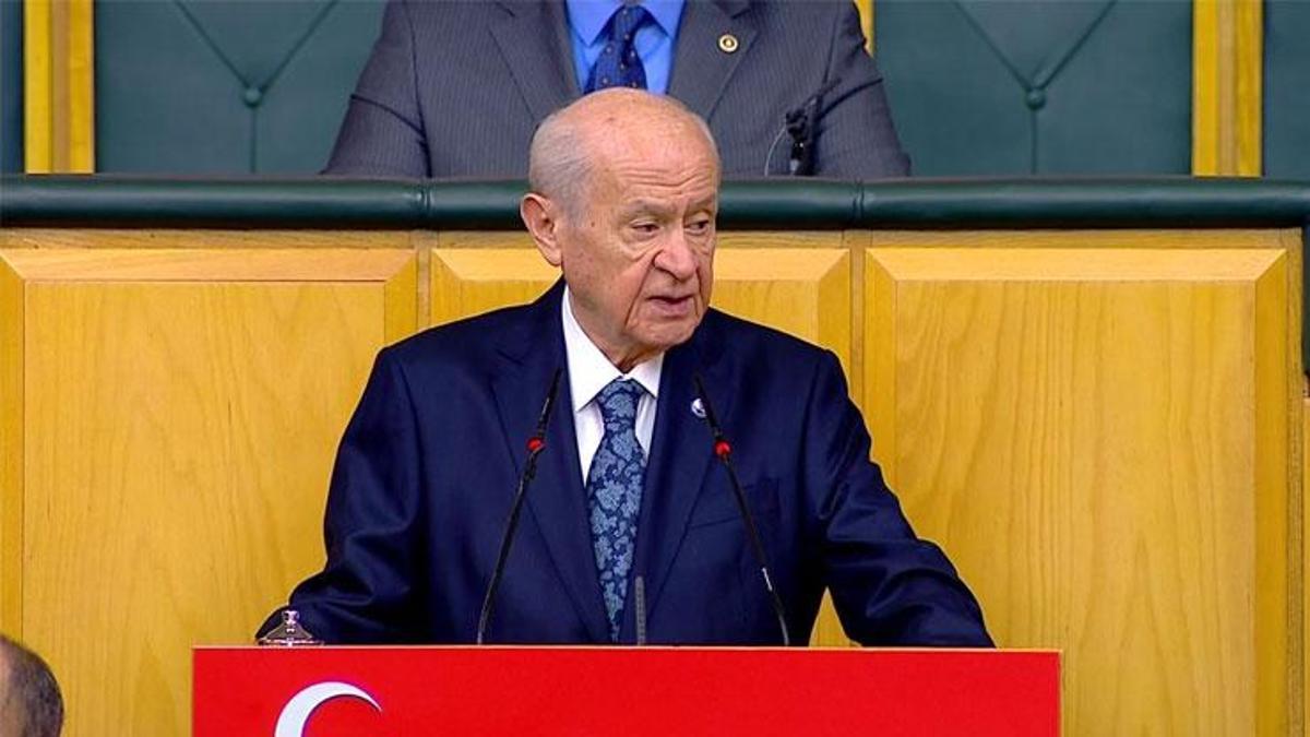 MHP lideri Bahçeli FETÖ cüleri göreve iade etmek vatana millete