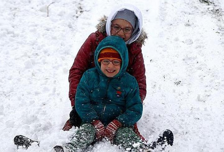 Eğitime kar engeli! Van'da okullar tatil edildi