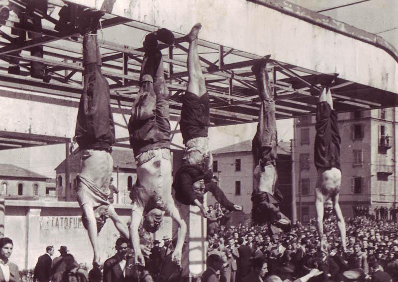 Mussolini ve metresi kurşuna dizilip ibret olsun diye teşhir edildi