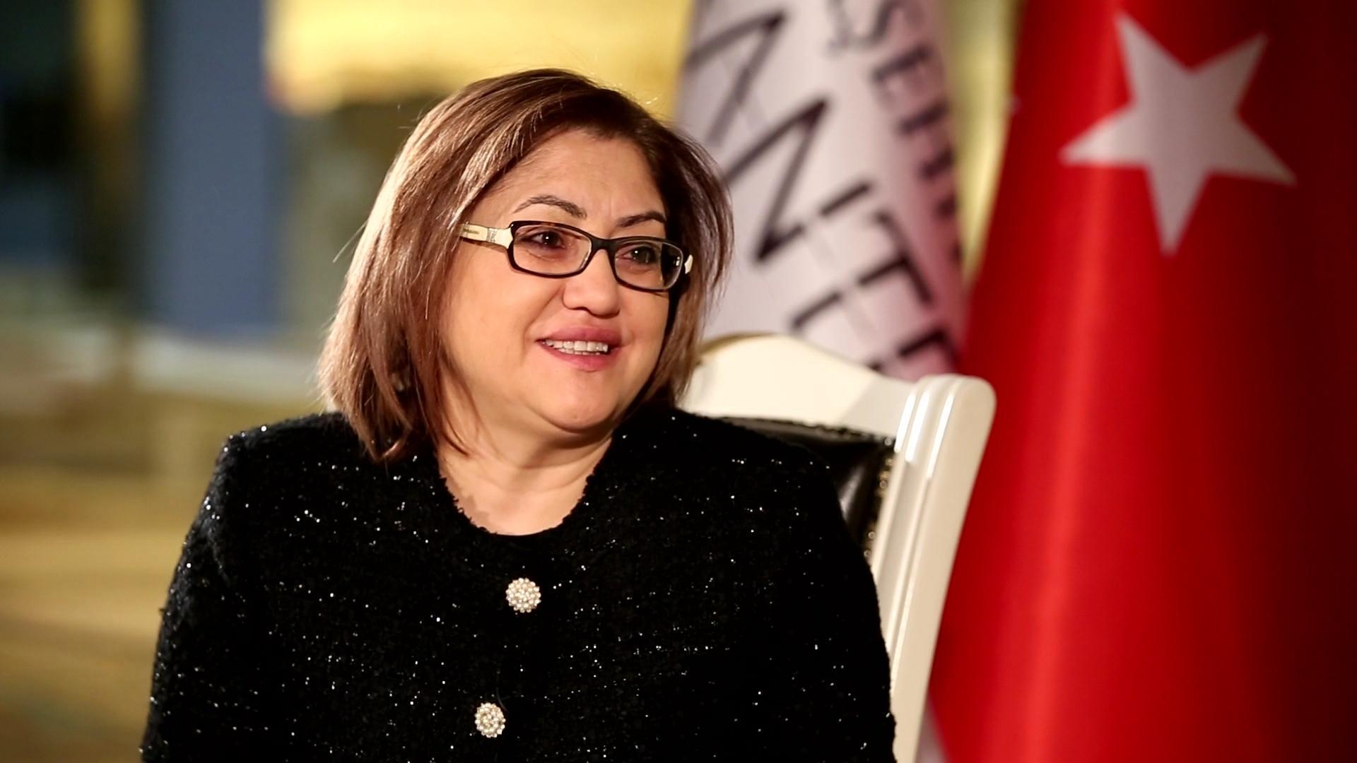 Fatma Şahin, Gaziantep ile ilgili̇ hedeflerini̇ ve gelecek planlarını Şehir Şehir Belediyeler'e anlattı