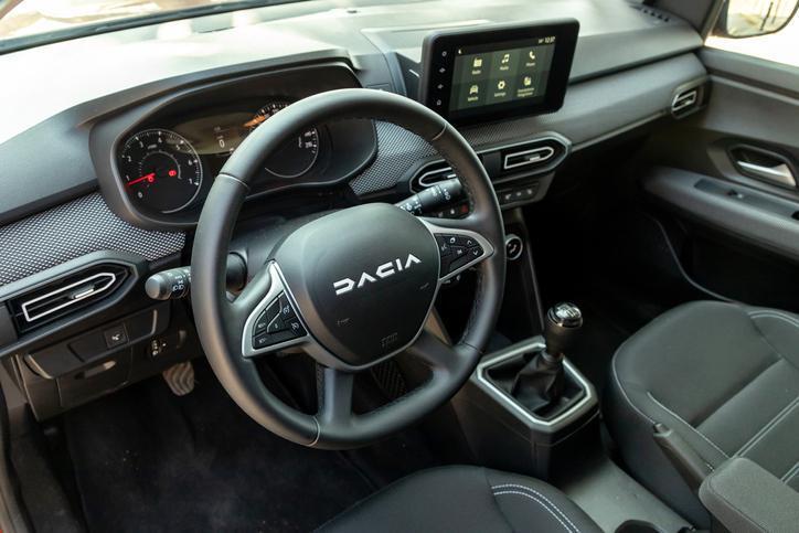 Dacia ikaz lambaları ve anlamları (Dacia araçlarda uyarı ışıkları ve gösterge ışıkları)