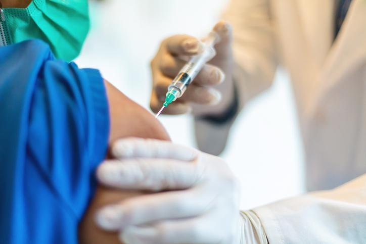AstraZeneca, neden Covid-19 aşısını piyasadan çekti?