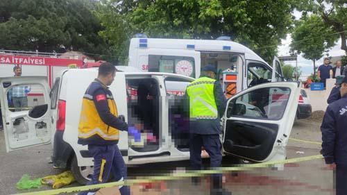 Bursa'da feci kaza! TIR sürücüsü kontrolü kaybetti: 3 kişi can verdi