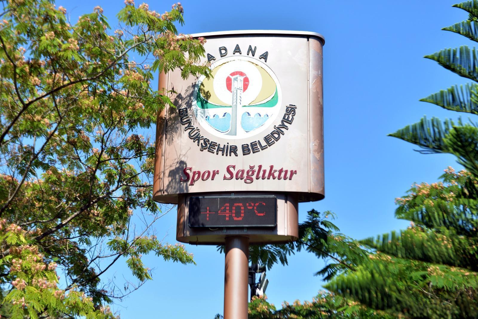 Adana'da termometreler 40 dereceyi gösterdi! Sokaklar boş kaldı