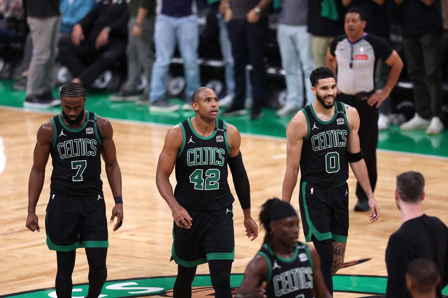 Celtics, final serisinde Mavericks karşısında 2-0 öne geçti!