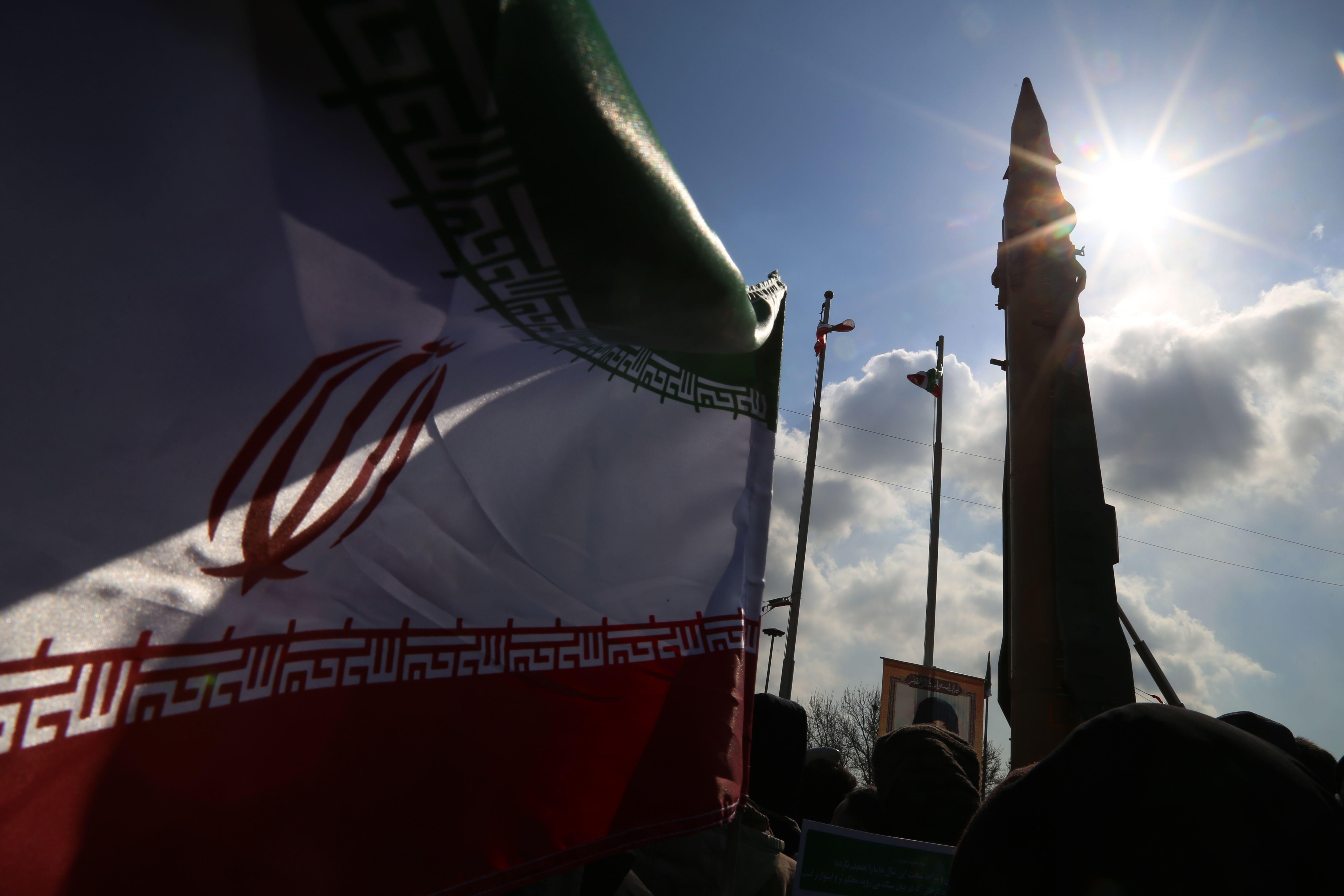 İran silahları kıta değiştiriyor! Gizli plan ABD istihbaratının takibinde...