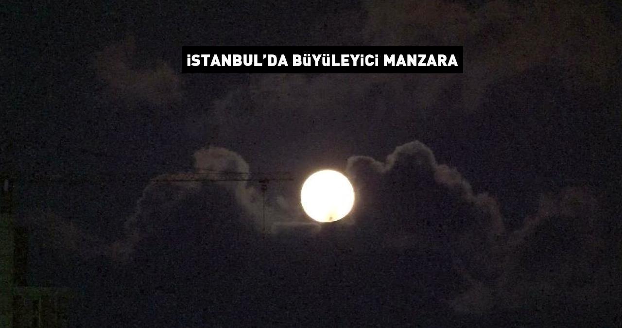 En uzun günün gecesinde gökyüzü mest etti! İstanbul'da büyüleyici manzara