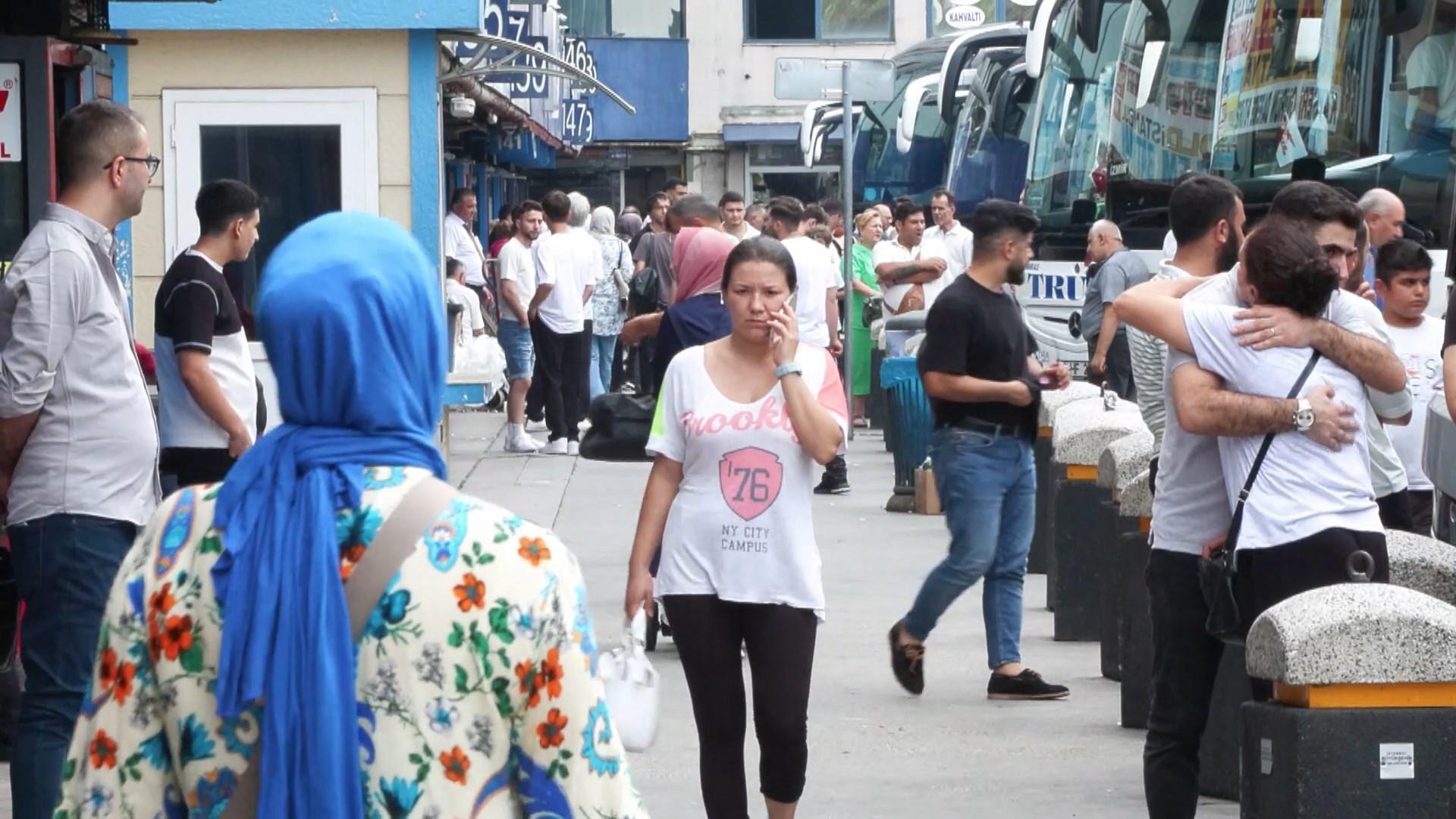 Büyük İstanbul Otogarı'nda okula dönüş yoğunluğu