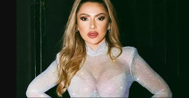 'Konuşmayı sevenler konuşsun' dedi! Hadise, Hande Erçel'e gönderme mi yaptı?