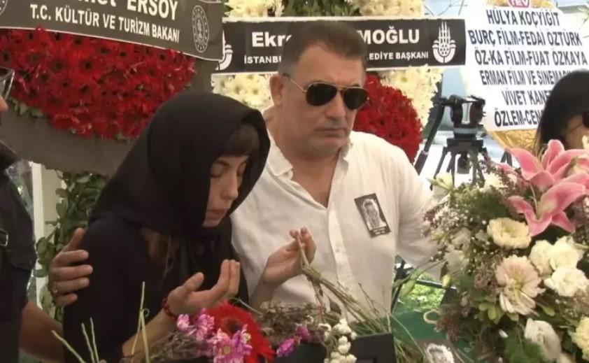 Ahu Tuğba'nın cenazesindeki görüntüsü çok konuşulan Meriç Erkan sessizliğini bozdu