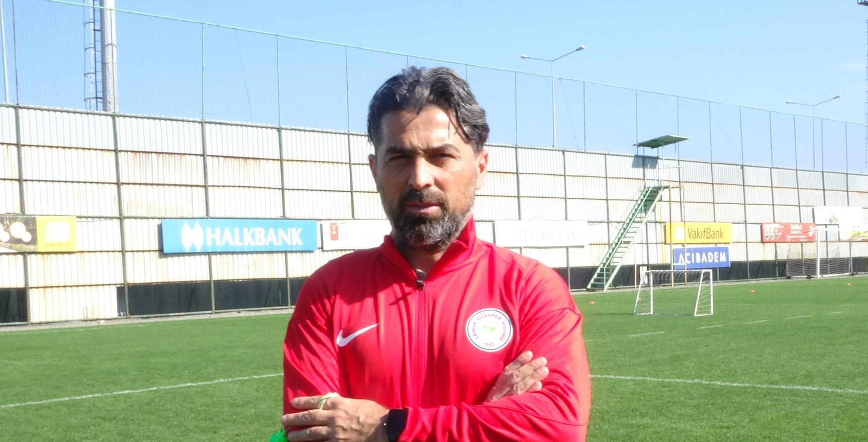 İlhan Palut: Süper Lig'in her maçı gerçekten zor