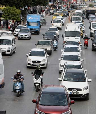 Motosiklet satışı, otomobili 'solladı'