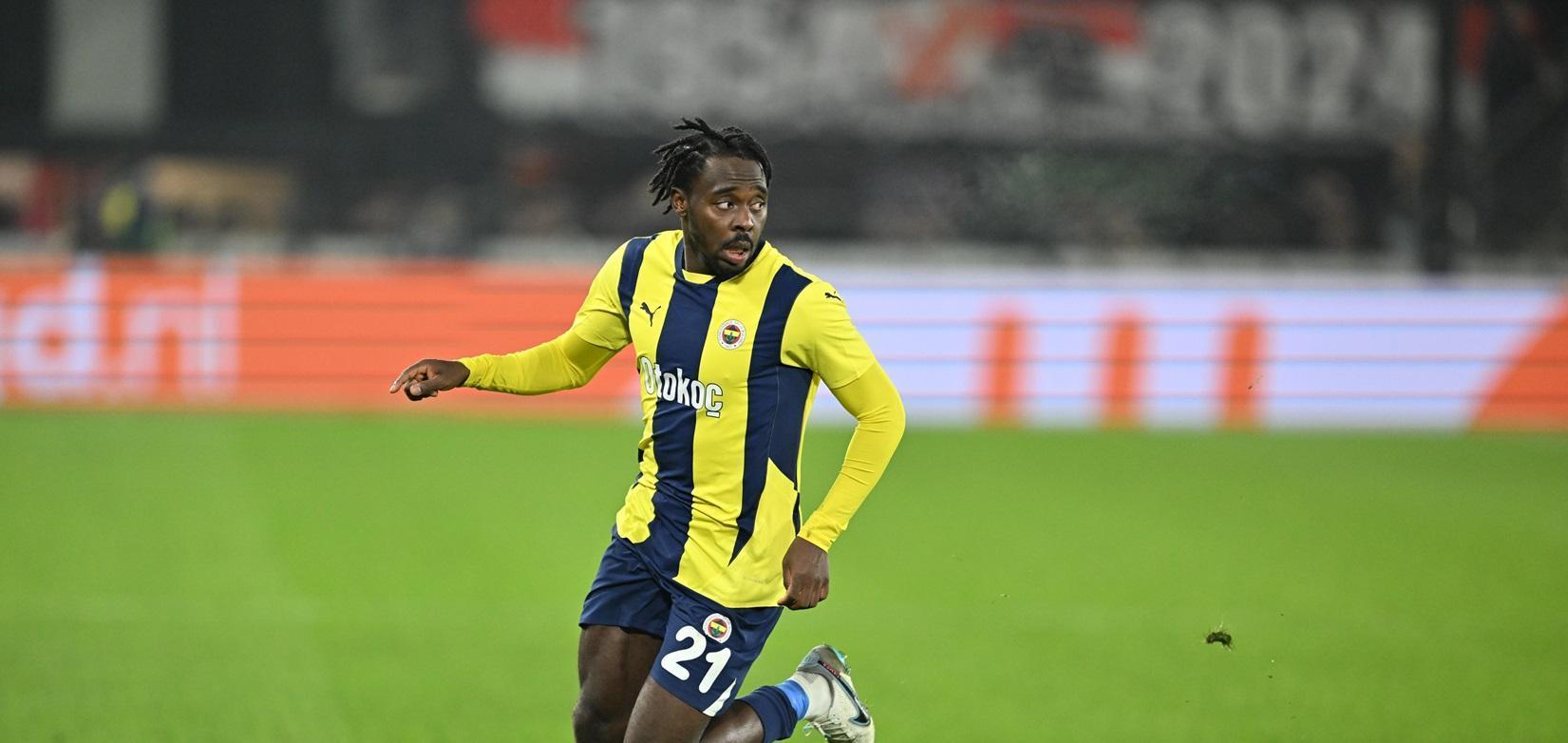 Fenerbahçe'nin sağ beki Bright Osayi-Samuel, Süper Lig'de 'dalya' diyecek!