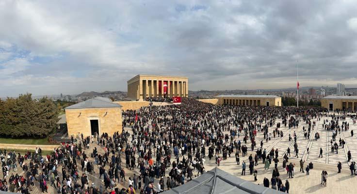 SON DAKİKA! Anıtkabir'i 10 Kasım'da kaç kişi ziyaret etti? MSB açıkladı