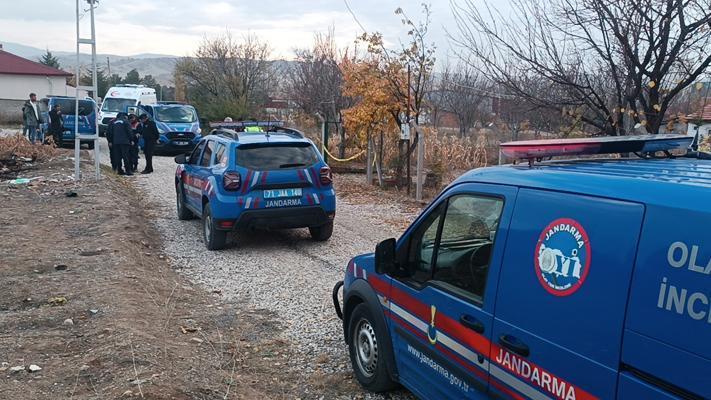 Kan donduran olay! Annesini yaraladı, eniştesinin boğazını kesti