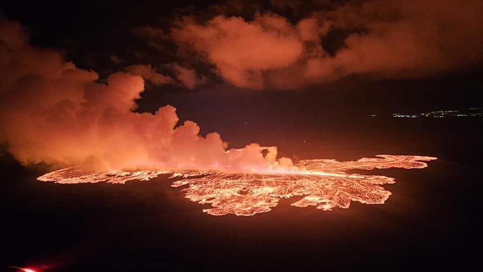 İzlanda'daki yanardağ 7. kez uyandı