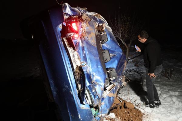 Makas atan sürücü takla attı: Arkadaşım nerede?