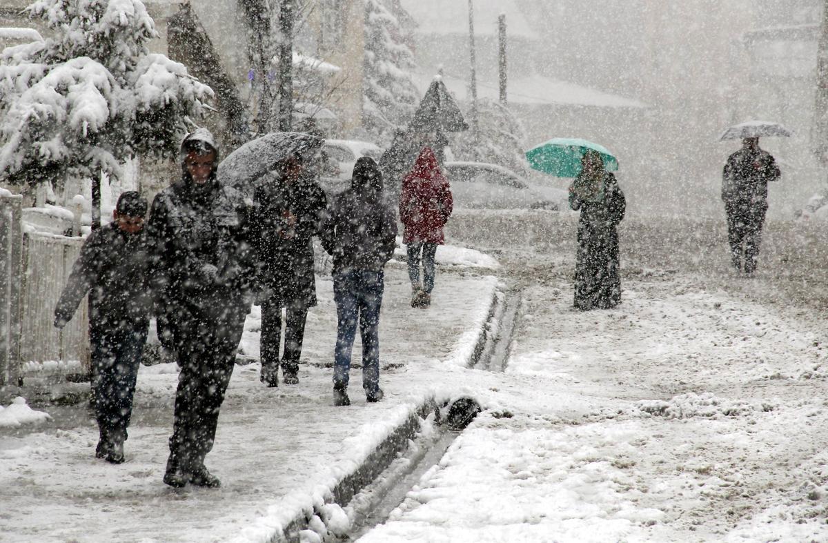 SON DAKİKA HABERİ... Dondurucu soğuk kapıda! Meteoroloji'den yeni rapor: Günlerce sürecek