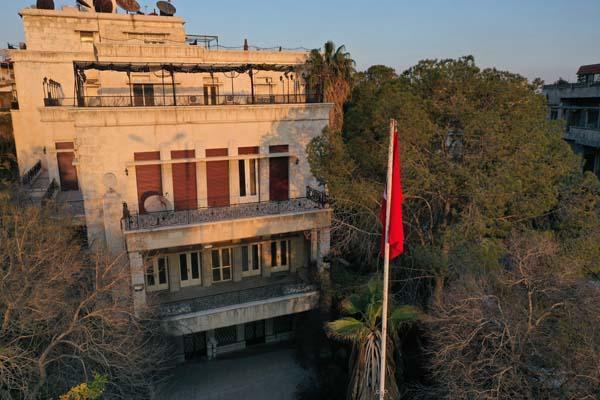 Türkiye'nin Şam Büyükelçiliği 12 Yıl Aradan Sonra Kapılarını Açtı