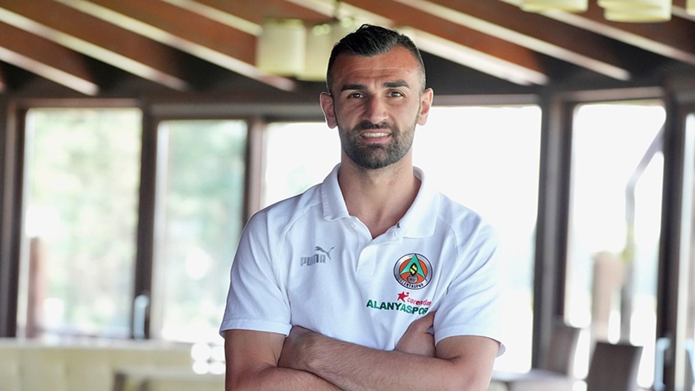 Süper Lig'in tecrübeli golcüsü Serdar Dursun adres değiştiriyor! Alanyaspor'da ayrılık...