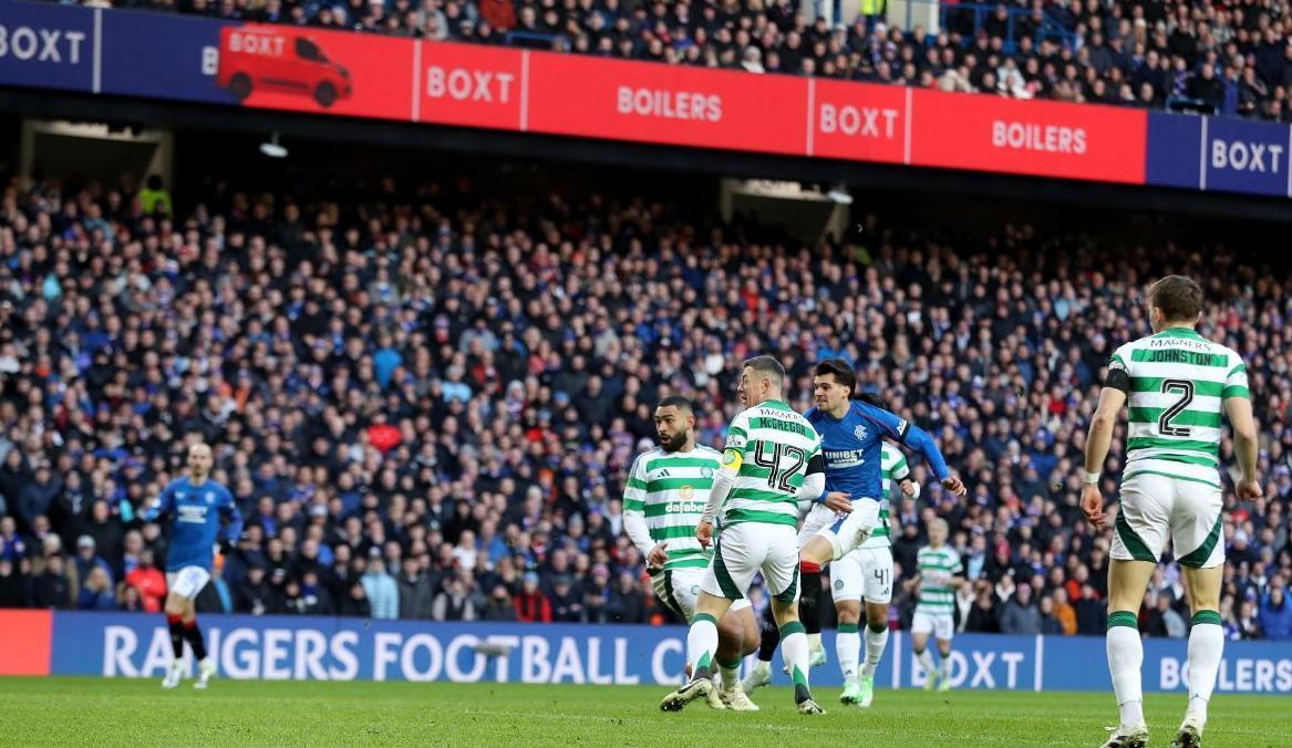 Rangers, Old Firm’de Celtic’i dağıttı