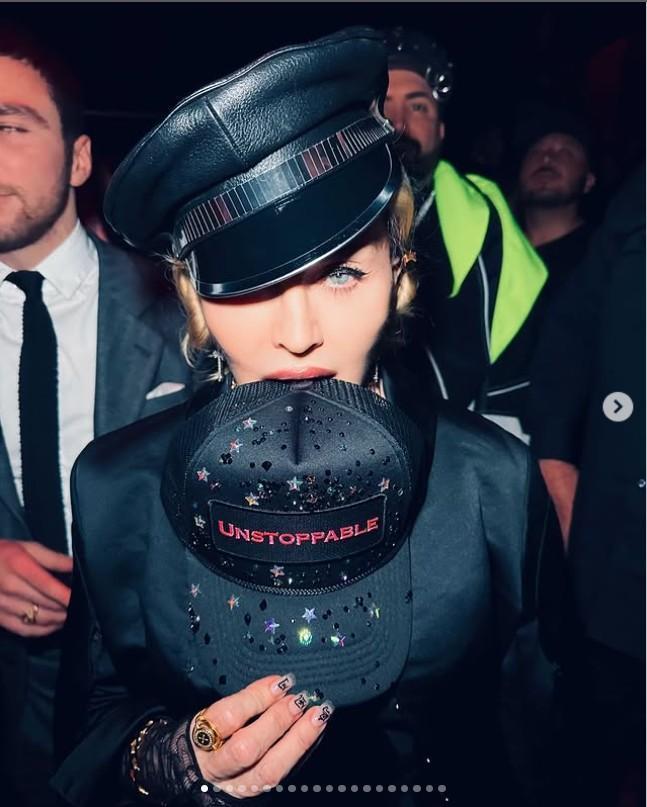 Madonna'nın pırlanta paylaşımı SOSYAL MEDYAYI SALLADI! Akeem Morris ile nişanlandı mı?