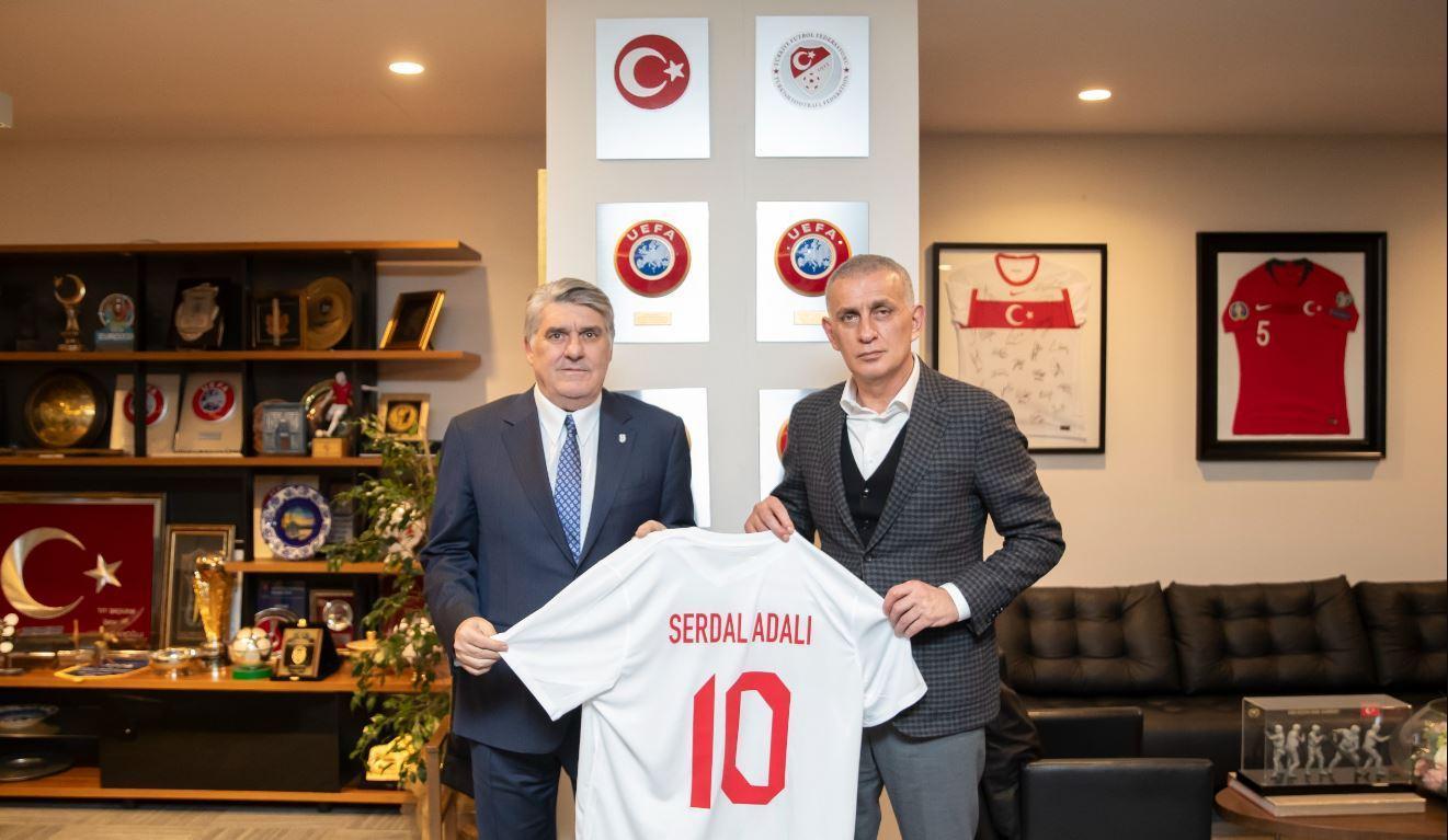 Beşiktaş Başkanı Serdal Adalı, İbrahim Hacıosmanoğlu'nu ziyaret etti