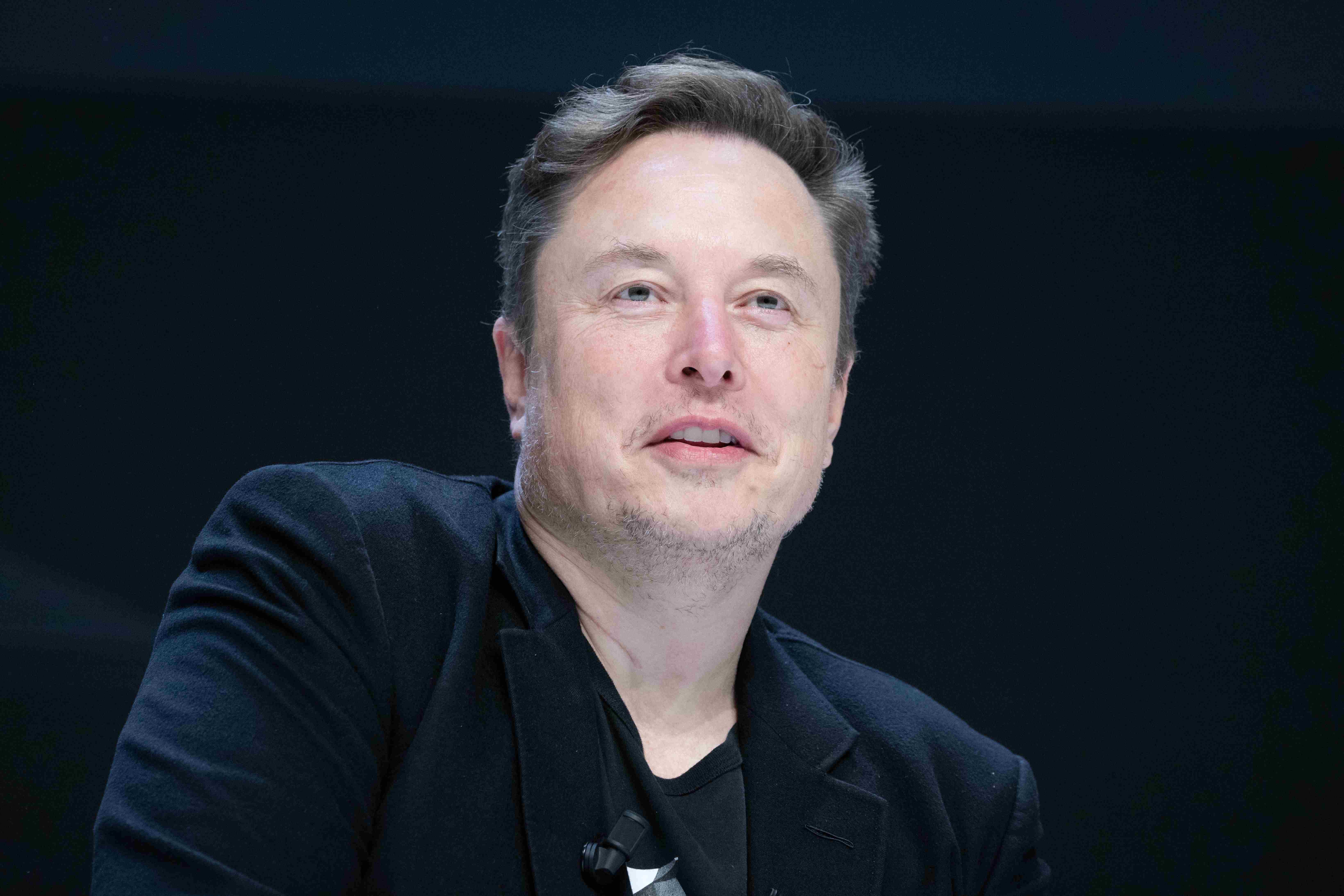 Elon Musk'ın yeni hedefi TikTok mu? Satın alma iddialarına yanıt geldi...