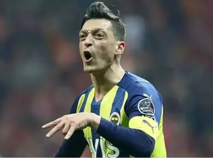 Aziz Yıldırım’dan Mesut Özil’e 9 milyonluk jest!