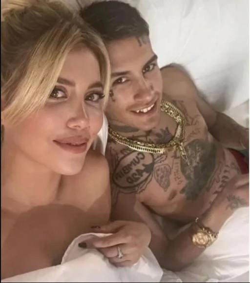 Wanda Nara'nın cesur pozları yürek hoplattı! Hayranlarından yorum yağdı