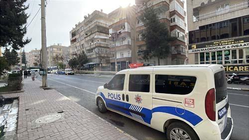 Çatırtı sesleri alarma geçirdi: Tahliye edildiler!