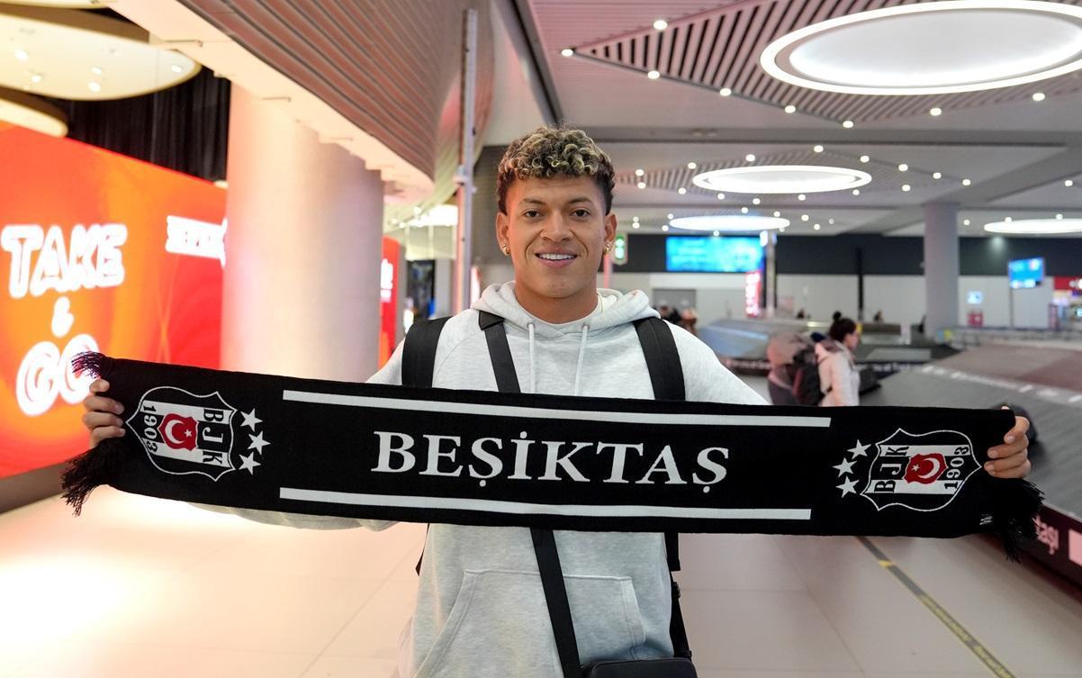 Beşiktaş'ın yeni transferi Elan Ricardo, İstanbul'a geldi!