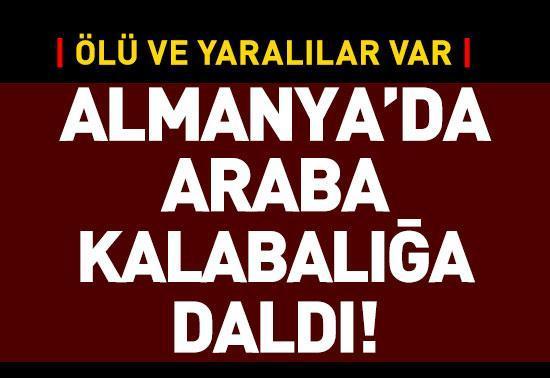 Almanyada araç kalabalığa daldı