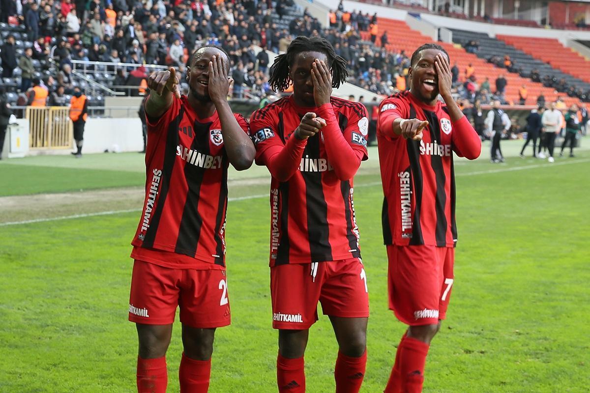 Gaziantep FK, Eyüpspor’dan 3 puanı 3 golle aldı