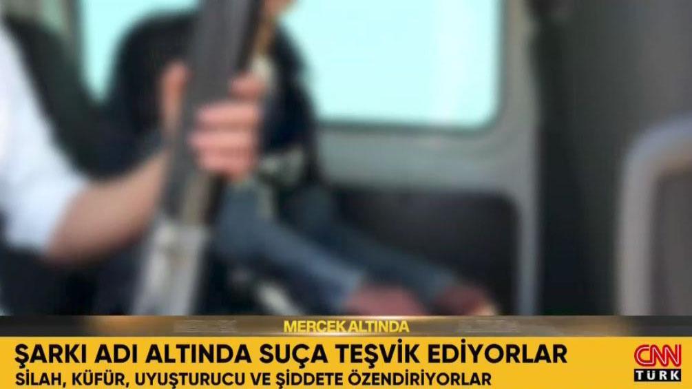 Şarkı adı altında suça teşvik ediyorlar: Silah, küfür, uyuşturucu ve şiddete özendiriyorlar!