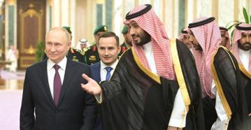 Putin'e Su-35'ler eşlik etti