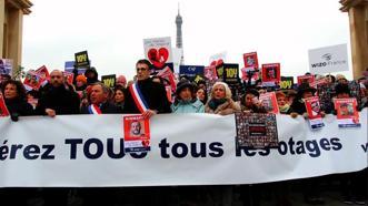Fransa’da Gazze protestosu: “Esirleri evlerine geri getirin”