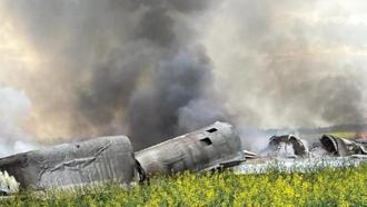 Rusya'da Tu-22M3 bombardıman uçağı düştü