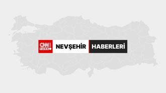Nevşehirde başka bir araca çarpan otomobil su kanalına düştü