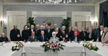 Erdoğan'dan, Emine Erdoğan'ın iftarına sürpriz ziyaret