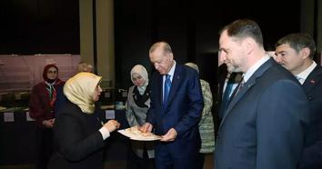 Cumhurbaşkanı Erdoğan Saklı Kalanlar sergisini ziyaret etti