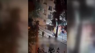 İran-İsrail savaşının simge görüntüsü Bomba seslerinin ardından keman tınısı...