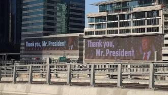Tel Aviv'de dev pankart :''TEŞEKKÜRLER TRUMP''