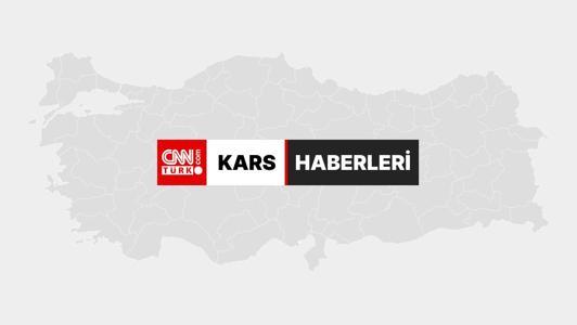 Karsta yüzeyi buz kaplı Bayburt Barajı kar yağışıyla beyaza büründü