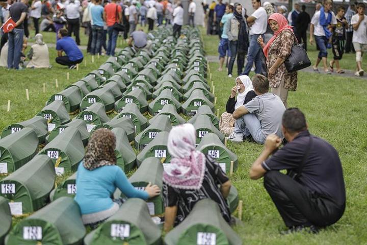 Srebrenitsa katliamının 19. yıldönümü